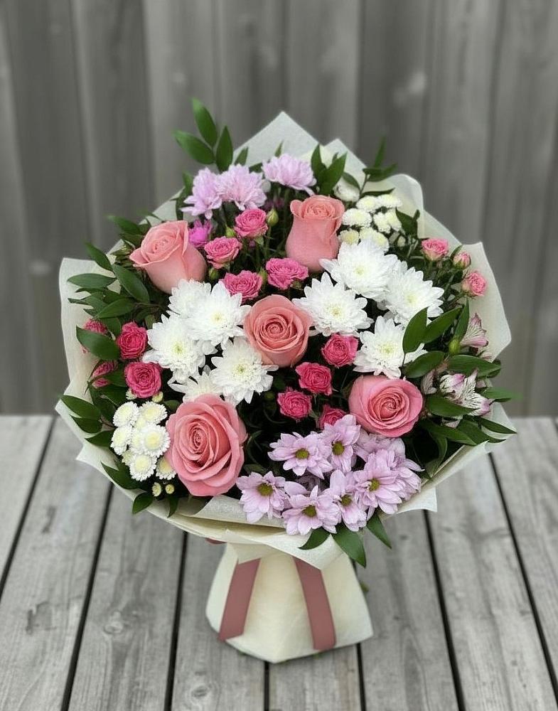 Букет цветов из: Альстромерии, Гвоздики, Розы и Хризантемы в Воскресенске