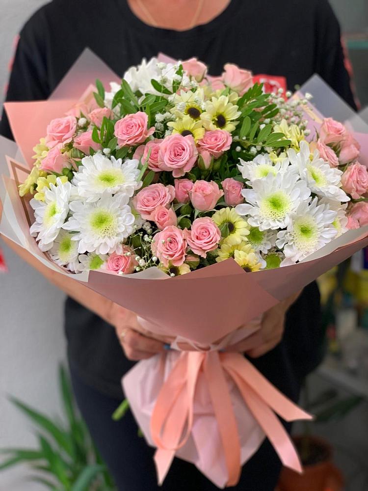 Букет цветов из: Розы и Хризантемы в Воскресенске