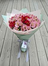 Букет цветов из:  Альстромерии в Воскресенске