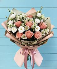 Букет цветов из:  Розы, Альстромерии и Лизиантусы в Воскресенске