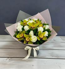 Букет цветов из:  Орхидеи и Розы в Воскресенске