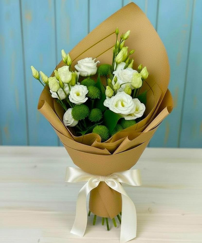 Букет цветов из: Хризантемы и Лизиантусы в Воскресенске