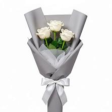 Букет 3 белые розы в Воскресенске