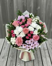 Букет цветов из:  Альстромерии, Гвоздики, Розы и Хризантемы в Воскресенске