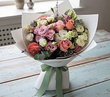 Букет цветов из:  Розы, Лизиантусы и Гвоздики в Воскресенске