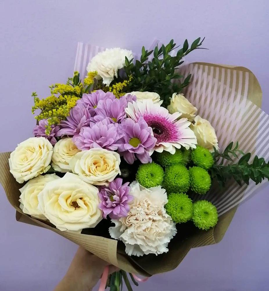 Букет цветов из: Хризантемы, Розы, Гвоздики и Герберы в Воскресенске