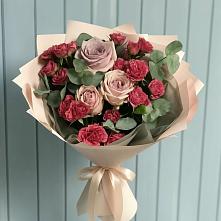 Букет цветов из:  Гвоздики и Розы в Воскресенске