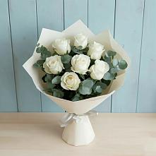 Букет Белые розы в Эвкалипте в Воскресенске