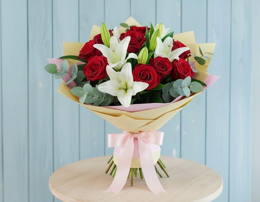 Букет цветов из: Лилии и Розы в Воскресенске
